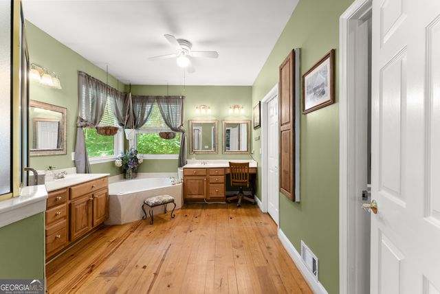 45 River Chase, Hoschton, GA 30548