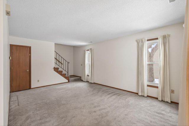 9452 Ranchview Lane N, Maple Grove, MN 55369