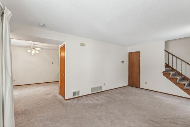 9452 Ranchview Lane N, Maple Grove, MN 55369