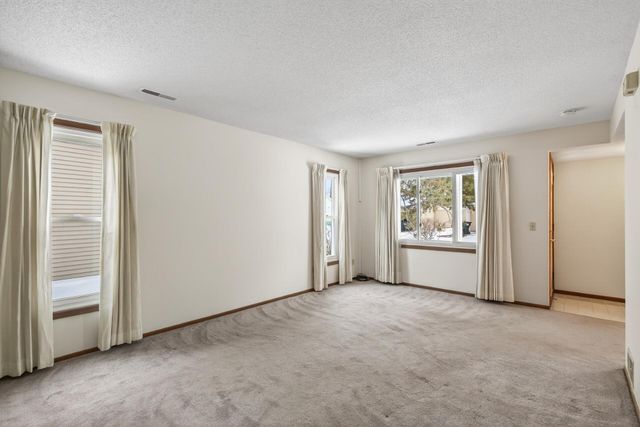 9452 Ranchview Lane N, Maple Grove, MN 55369