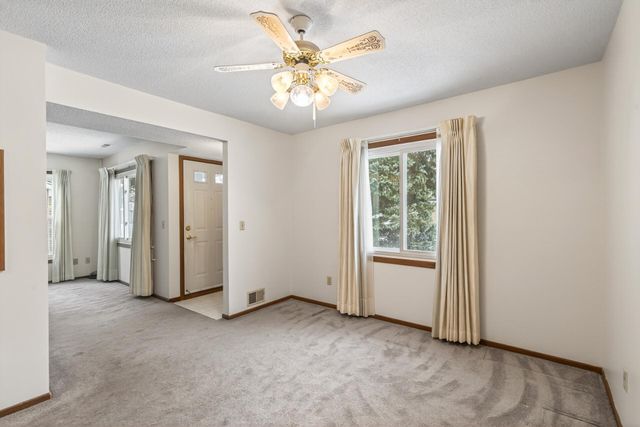 9452 Ranchview Lane N, Maple Grove, MN 55369