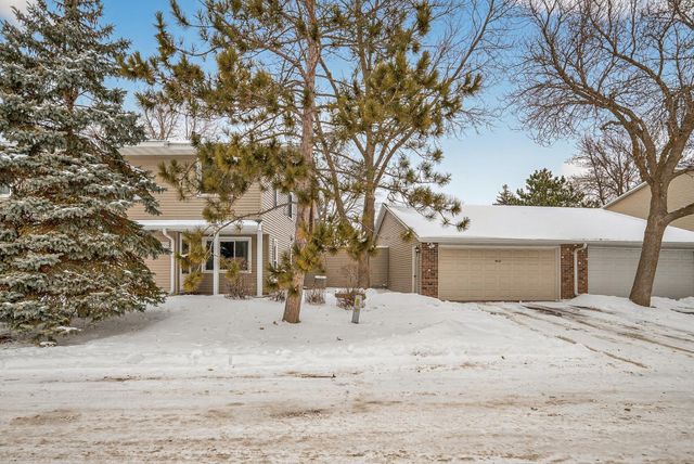 9452 Ranchview Lane N, Maple Grove, MN 55369