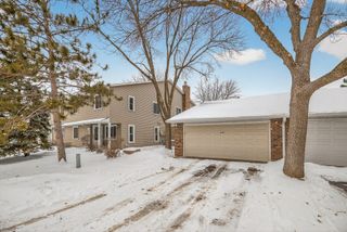 9452 Ranchview Lane N, Maple Grove, MN 55369