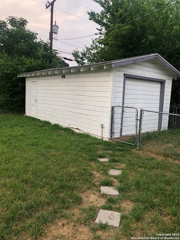 215 EDNA AVE, San Antonio, TX 78220