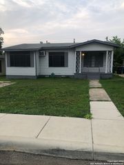 215 EDNA AVE, San Antonio, TX 78220