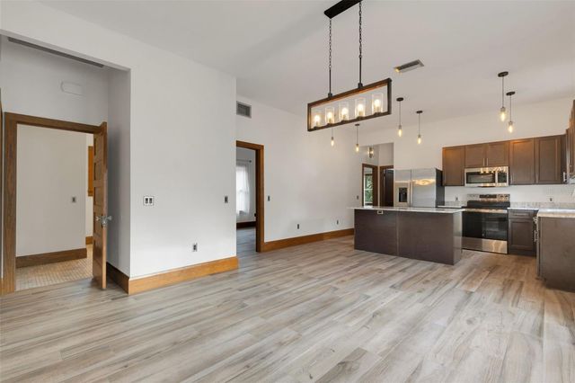 711 E LIME STREET, Lakeland, FL 33801