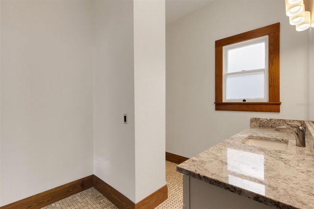 711 E LIME STREET, Lakeland, FL 33801