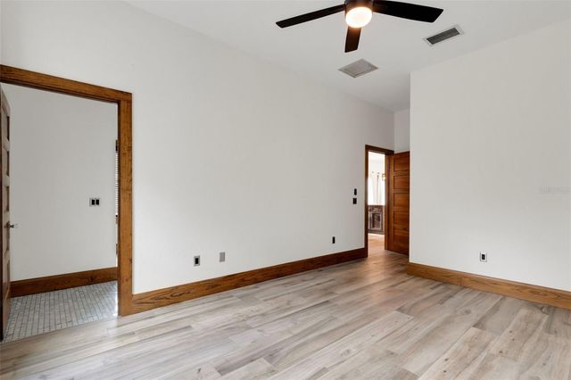 711 E LIME STREET, Lakeland, FL 33801