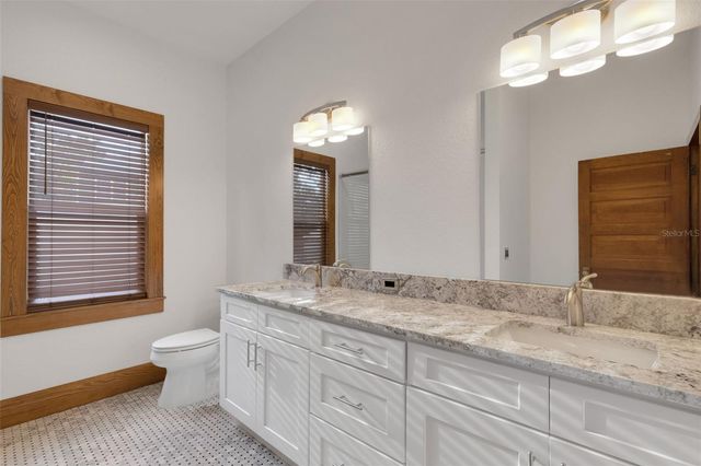 711 E LIME STREET, Lakeland, FL 33801