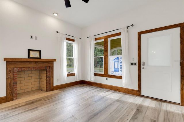 711 E LIME STREET, Lakeland, FL 33801