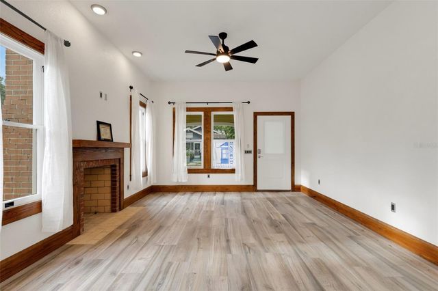 711 E LIME STREET, Lakeland, FL 33801