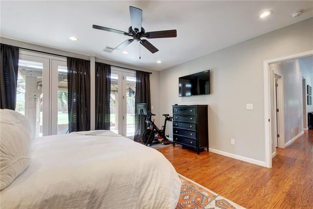 2604 N Shields DR, Austin, TX 78727