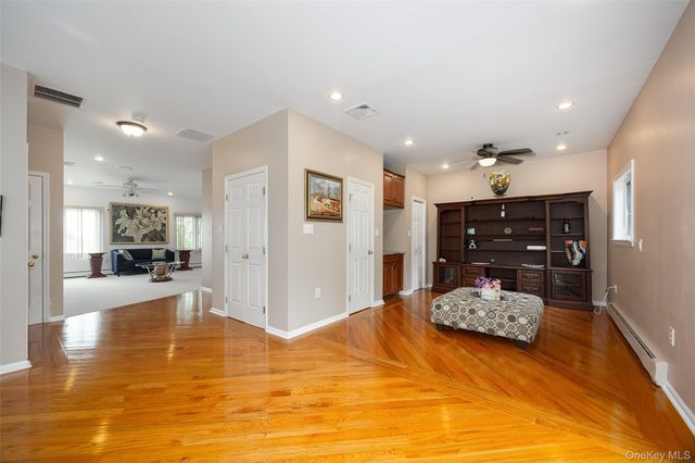 192 E Hook Road, Hopewell Junction, NY 12533