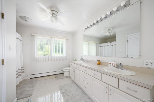 192 E Hook Road, Hopewell Junction, NY 12533