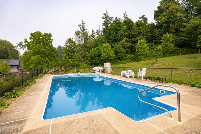 192 E Hook Road, Hopewell Junction, NY 12533