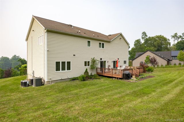 192 E Hook Road, Hopewell Junction, NY 12533