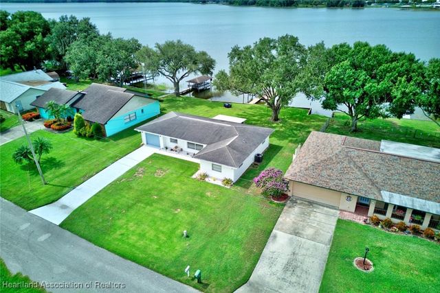 185 Autumn Avenue, Lake Placid, FL 33852