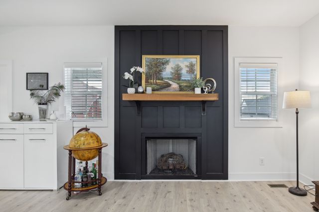 1680 Heritage Dr, Clarksville, TN 37043