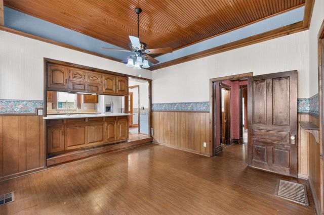 604 Johnson Street, Terrell, TX 75160