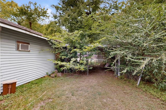 604 Johnson Street, Terrell, TX 75160
