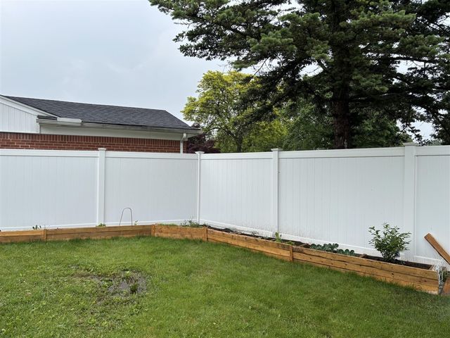 750 Southampton Court, Auburn Hills, MI 48326