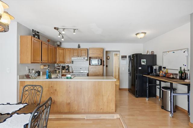 750 Southampton Court, Auburn Hills, MI 48326