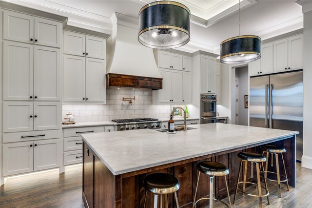 702 Marie Drive, Colleyville, TX 76034