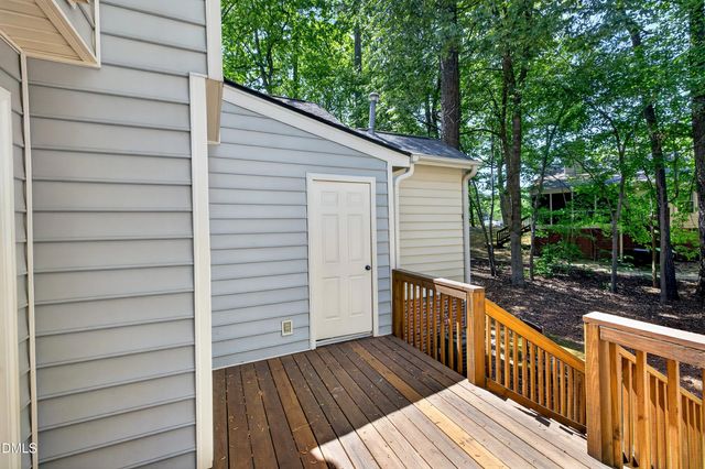 109 Sanair Court, Apex, NC 27502