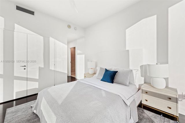 50 S Pointe Dr 2005, Miami Beach, FL 33139