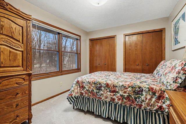 247 Deer Run Boulevard, Plainwell, MI 49080