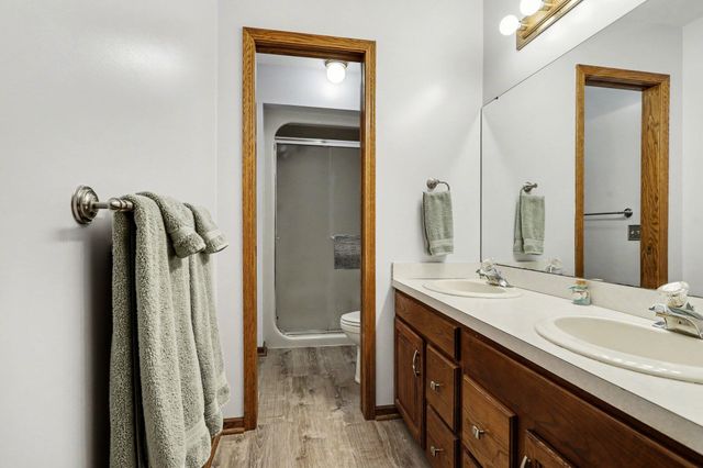 247 Deer Run Boulevard, Plainwell, MI 49080