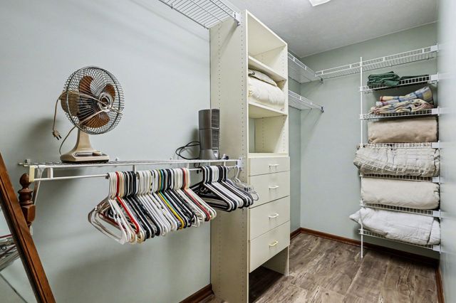 247 Deer Run Boulevard, Plainwell, MI 49080