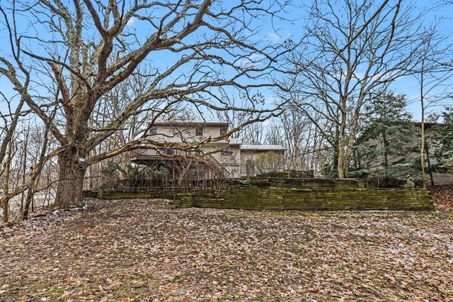 247 Deer Run Boulevard, Plainwell, MI 49080