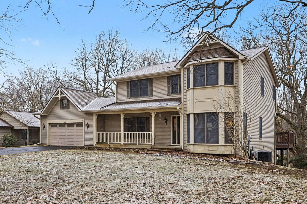 247 Deer Run Boulevard, Plainwell, MI 49080