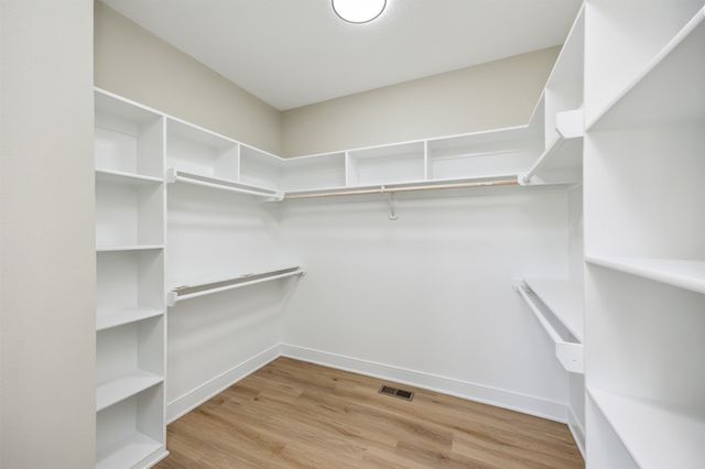 17322 North Valley Drive, Urbandale, IA 50323