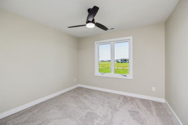 17322 North Valley Drive, Urbandale, IA 50323