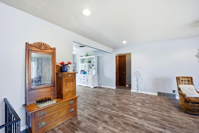 110 Encino Dr, Pueblo, CO 81005