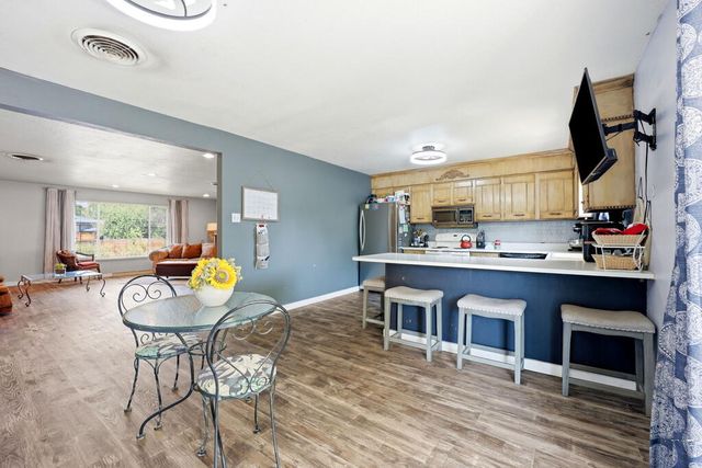 110 Encino Dr, Pueblo, CO 81005