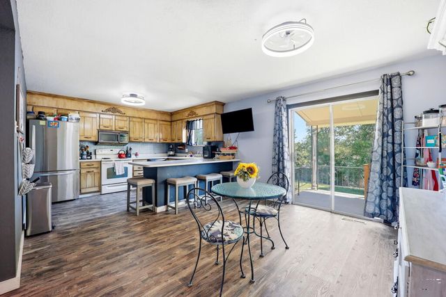 110 Encino Dr, Pueblo, CO 81005