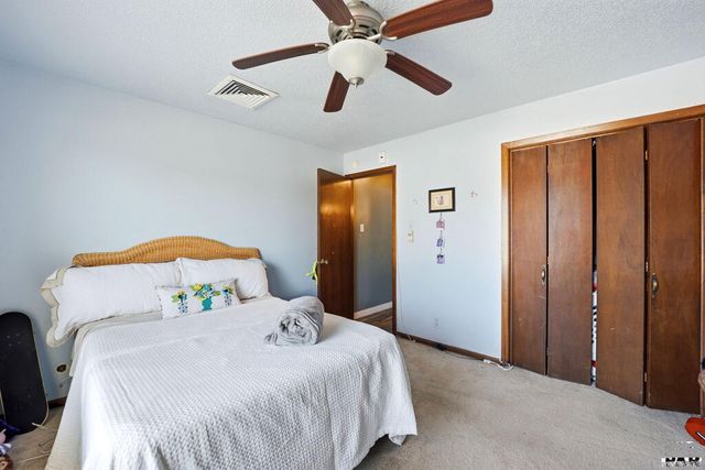 110 Encino Dr, Pueblo, CO 81005