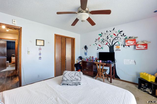 110 Encino Dr, Pueblo, CO 81005