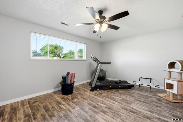 110 Encino Dr, Pueblo, CO 81005