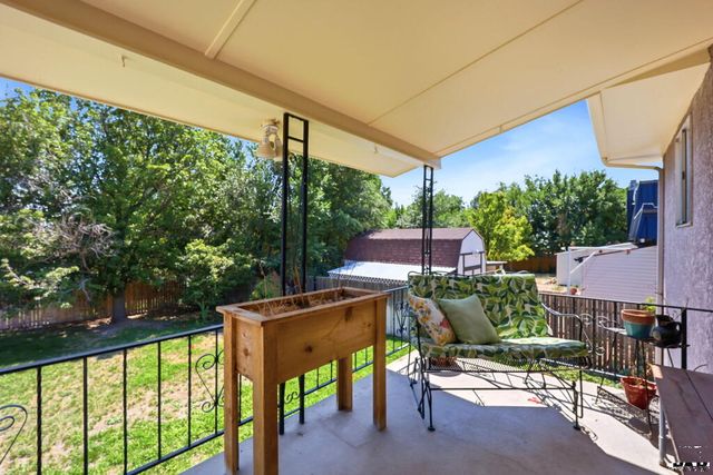 110 Encino Dr, Pueblo, CO 81005