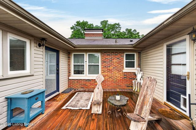 2617 Meadow Dr, Louisville, KY 40220