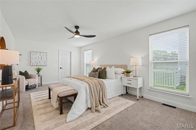 8003 Knights Crossing Drive, O'fallon, MO 63368