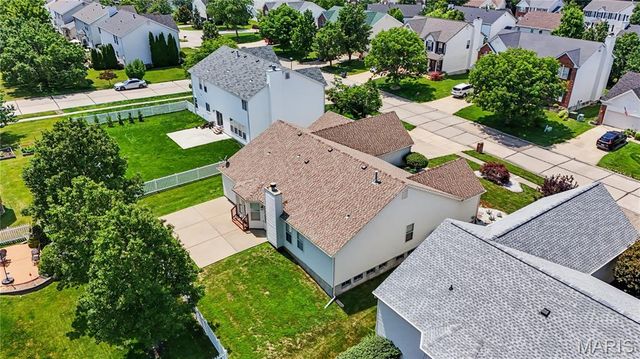 8003 Knights Crossing Drive, O'fallon, MO 63368