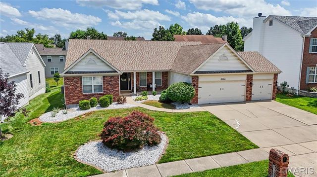 8003 Knights Crossing Drive, O'fallon, MO 63368