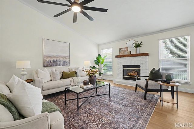 8003 Knights Crossing Drive, O'fallon, MO 63368