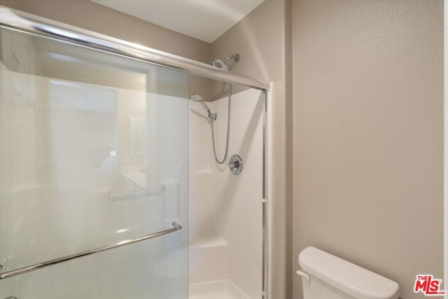 14860 Nordhoff Street, Panorama City (los Angeles), CA 91402