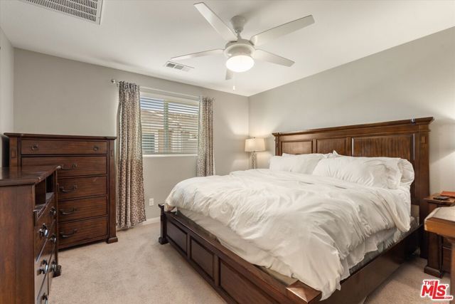 14860 Nordhoff Street, Panorama City (los Angeles), CA 91402
